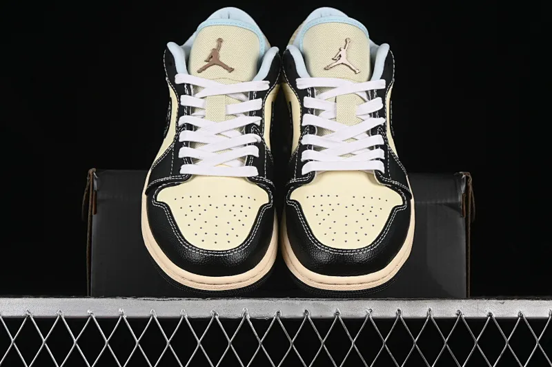 All categories Air Jordan Jordan series basketball shoes Air Jordan 1 Low G version pure original Air Jordan 1 Low "Coconut Milk Black" AJ1 Joe 1 island style low-top cultural basketball shoes HQ3437-101